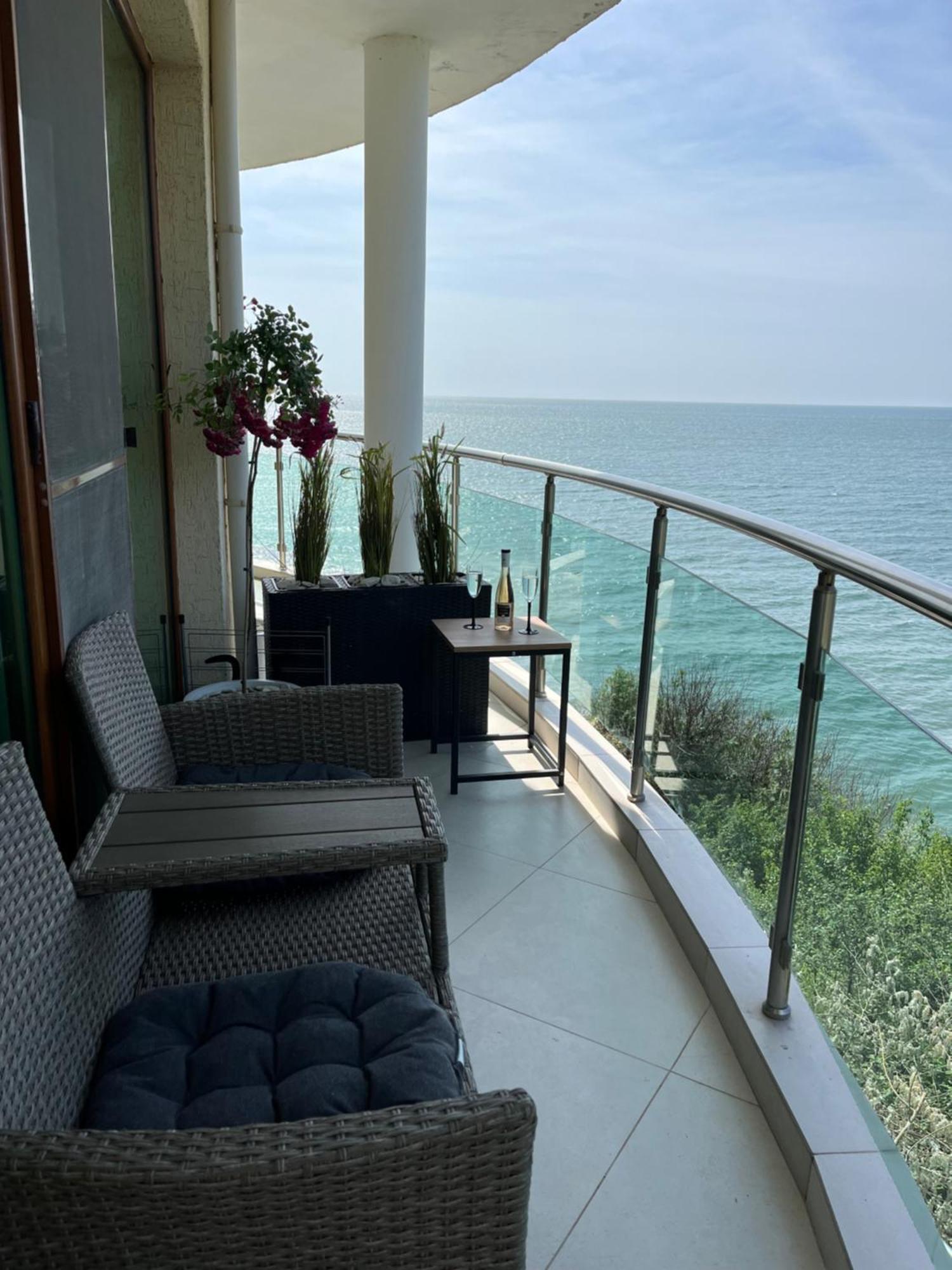 Golf Coast Boutique Studio With Sea View Topola Exterior photo